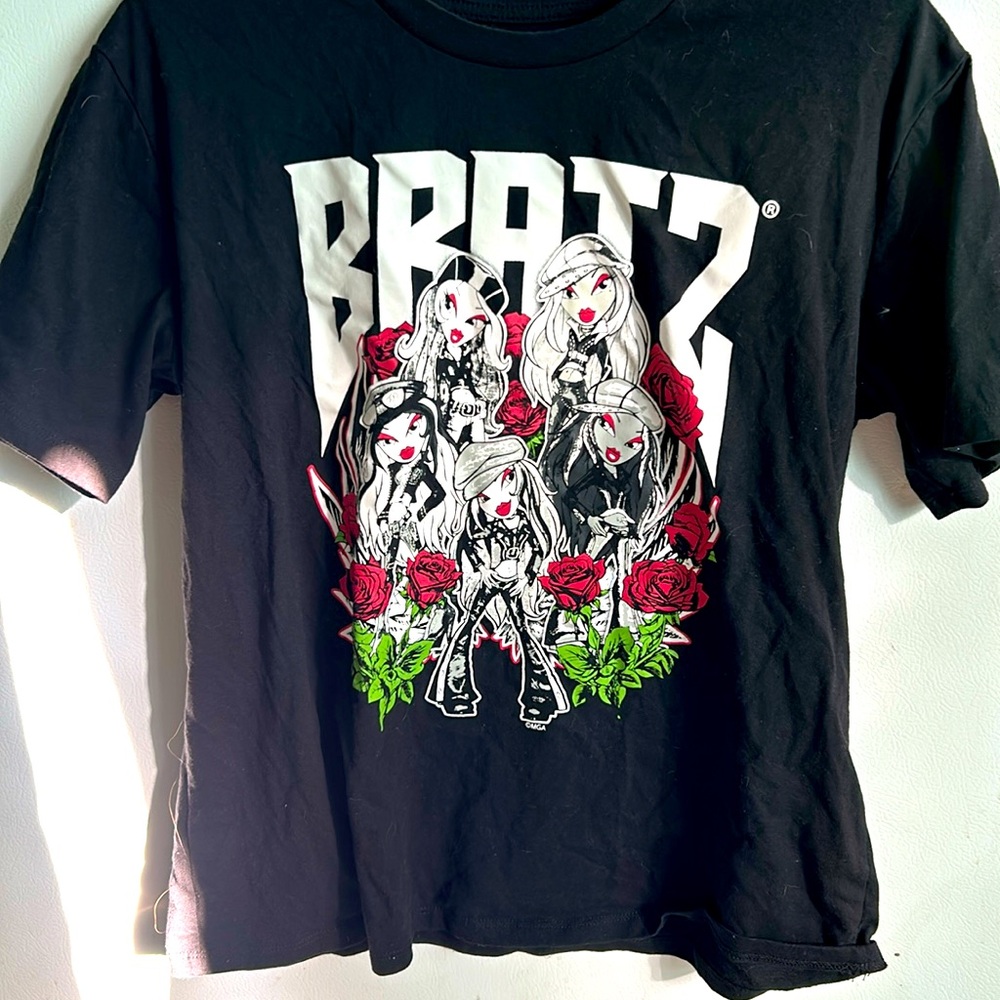 Large bratz t shirt